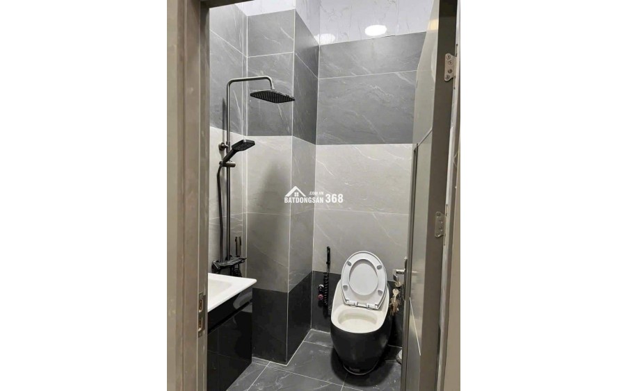Tôi cho thuê nhà mới, hai cửa đi,vỉa hè, 112m2- 5T, Chùa Láng_46 Tr